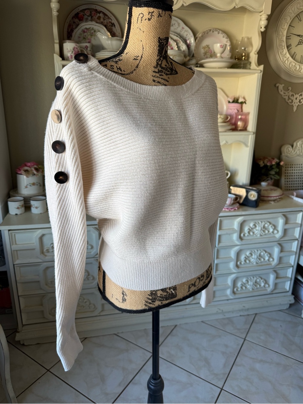 Zara Cream Crewneck Sweater with Shoulder Buttons. Size M.